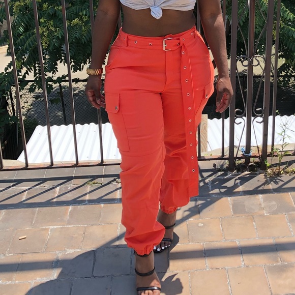 🚨Medium left🚨Orange cargo pants - Picture 4 of 7